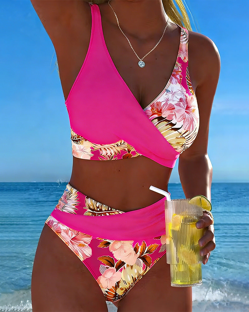 Jolina | Bikini med kontrasterande blomsterprint