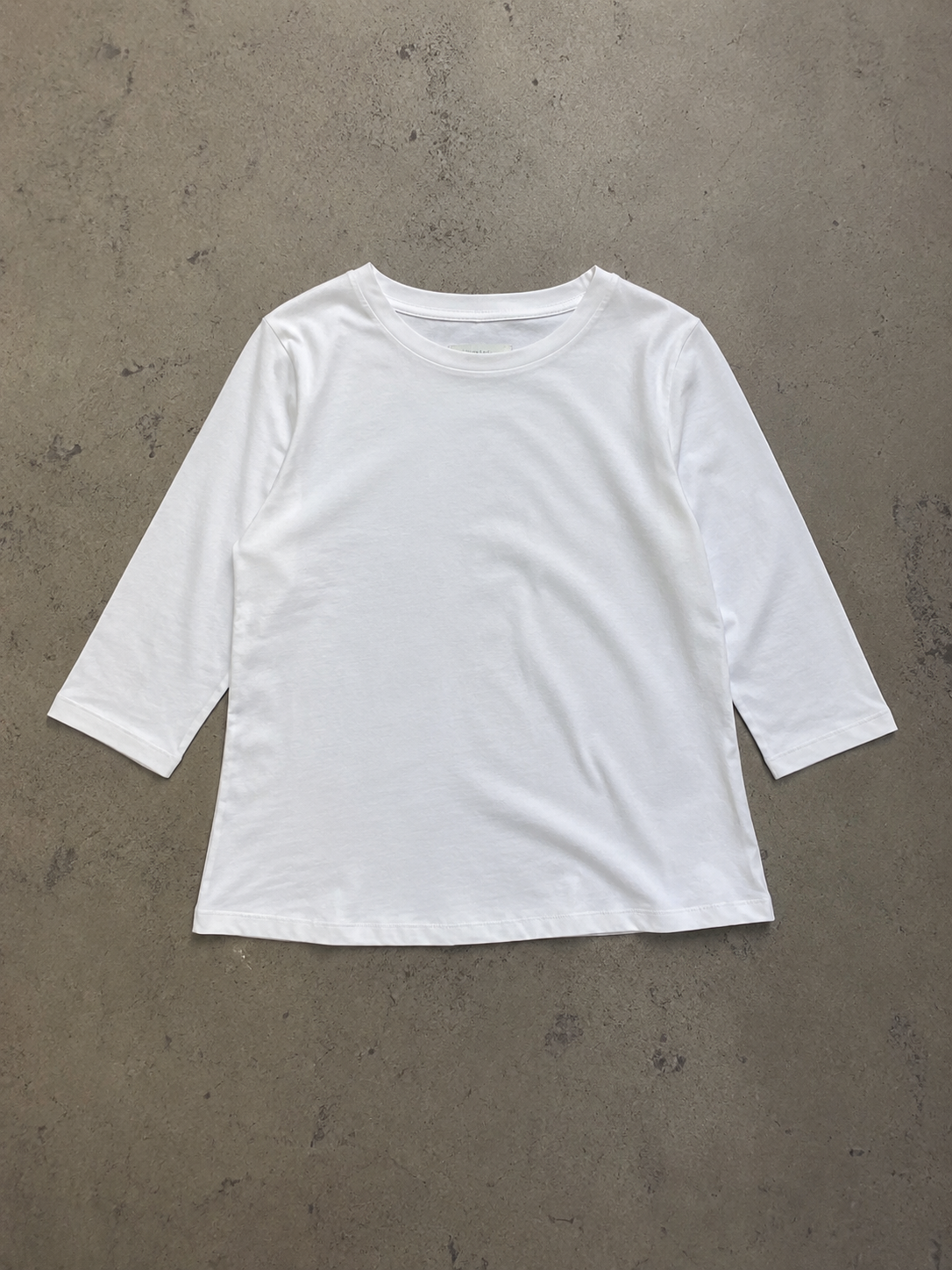 Calvera | Grundläggande bekväm T-shirt