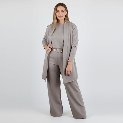 Elegant 3-delars set som inkluderar lång cardigan, topp och byxor