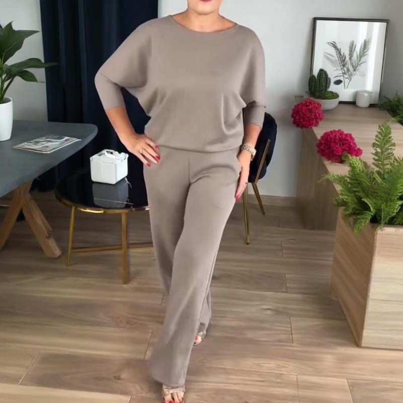 Elegant 3-delars set som inkluderar lång cardigan, topp och byxor
